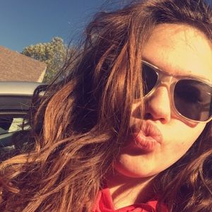 Meet your Posher, Kiva